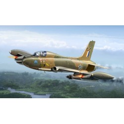 MB 326K IMPALA ITALERI 2710