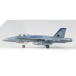 USMC F/A-18C "VMFA-212 LANCERS" ACADEMY 12411