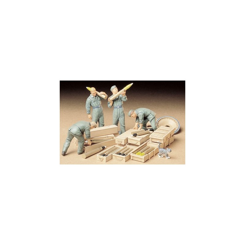 GERMAN TANK AMMO-LOADING CREW