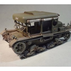 MIRAGE 35901 C7P Artillery/Recovery Tractor