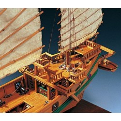 Giunca pirata chino 1: 100