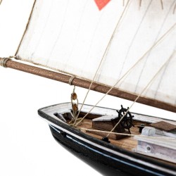 Bluenose I 1:100