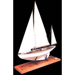 Yate de regata Dorade 1:20 (scafo ABS)