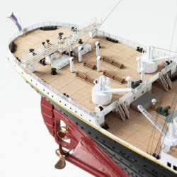 AMATI 1606 Titanic 1:250