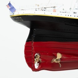 AMATI 1606 Titanic 1:250