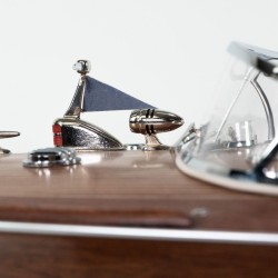 Runabout (tipo Aquarama) 1:10 (in legno)