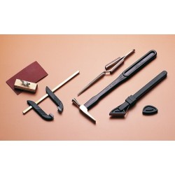 Endeavour madera con herramientas 1:80