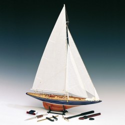 Endeavour madera con herramientas 1:80