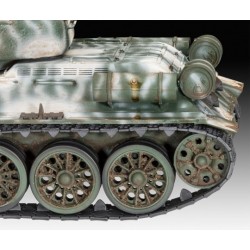 Revell 03319 T-34/85
