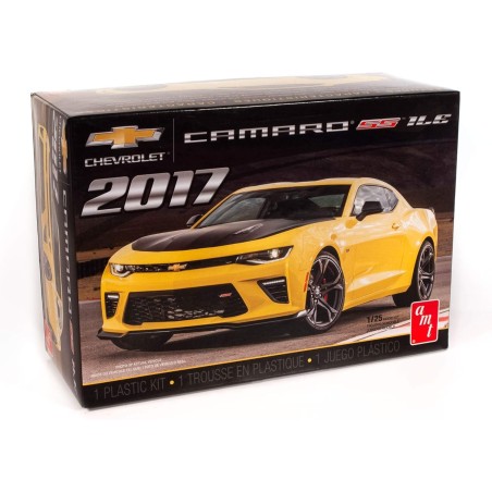 AMT AMT1074 1:25 2017 Chevy Camaro SS 1LE