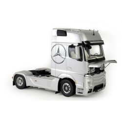 ITALERI 3905 Mercedes Benz Actros MP4 Gigaspace