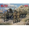 ZIL-131 SOVIET TRUCK WITH SOVIET MOTORIZED RIFLES ICM 35516